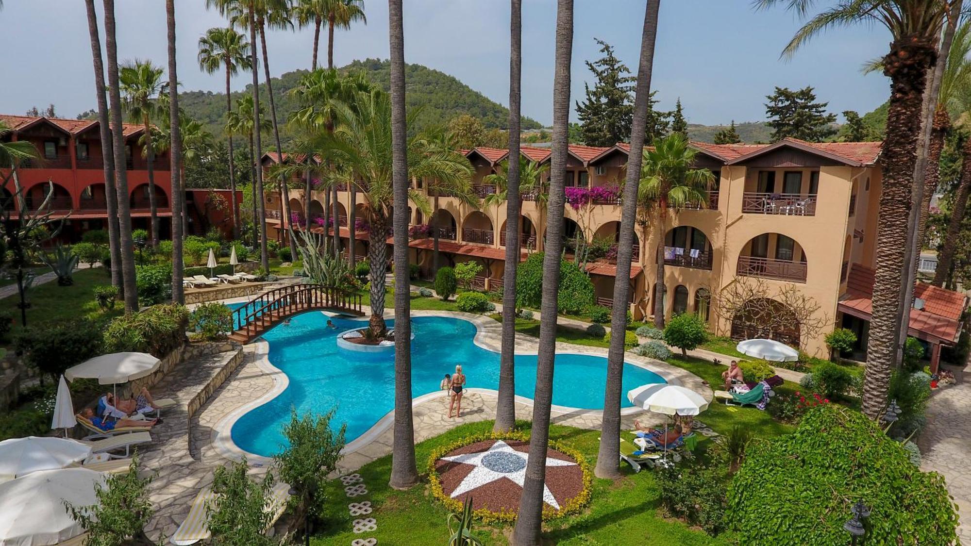 Club Tropical Beach Hotel Toslak المظهر الخارجي الصورة